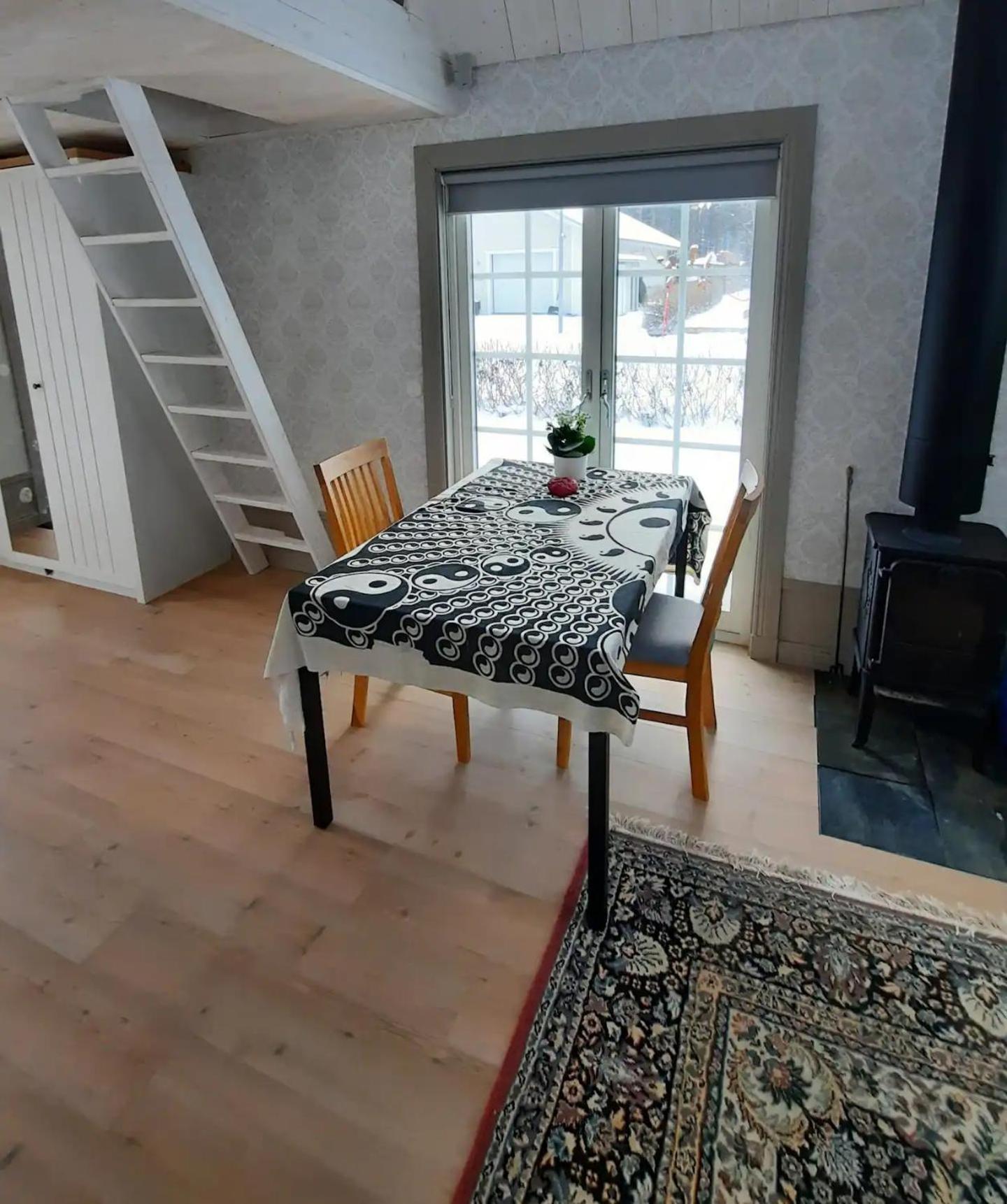 Charmigt Hus Och Mysigt Boende! Hudiksvall Exterior photo